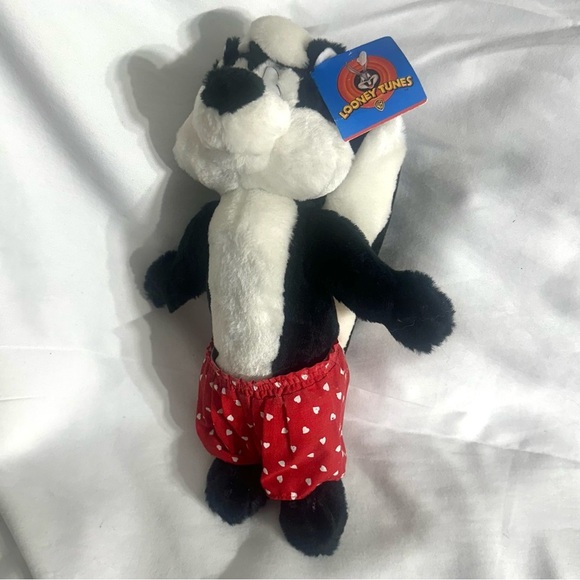 VTG 90s Looney Tunes Pepe Le Pew Plush Collectible Toy Warner Bros Cartoon Cat - Picture 1 of 5